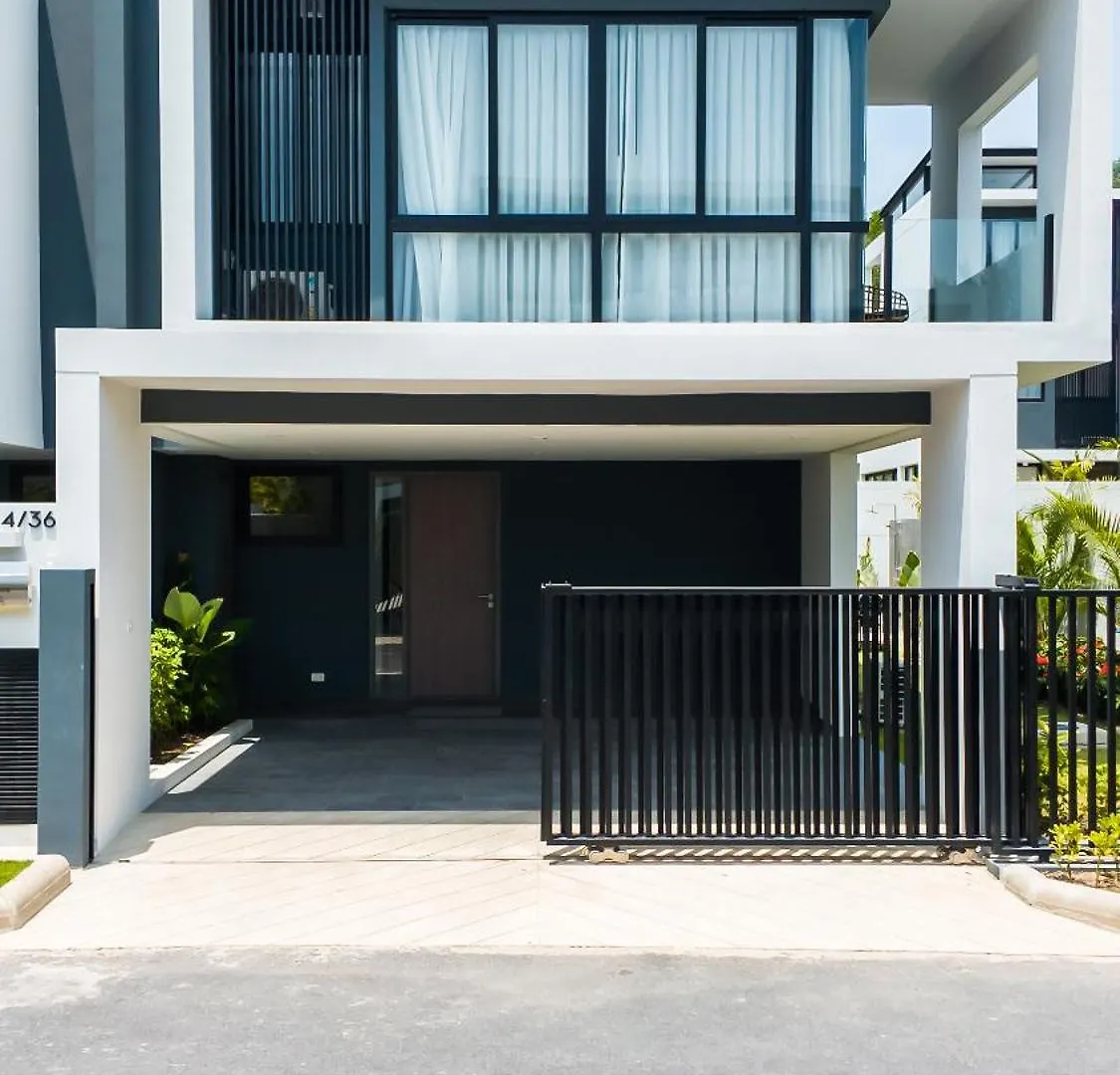 Laguna Park Villa Phuket 0*,