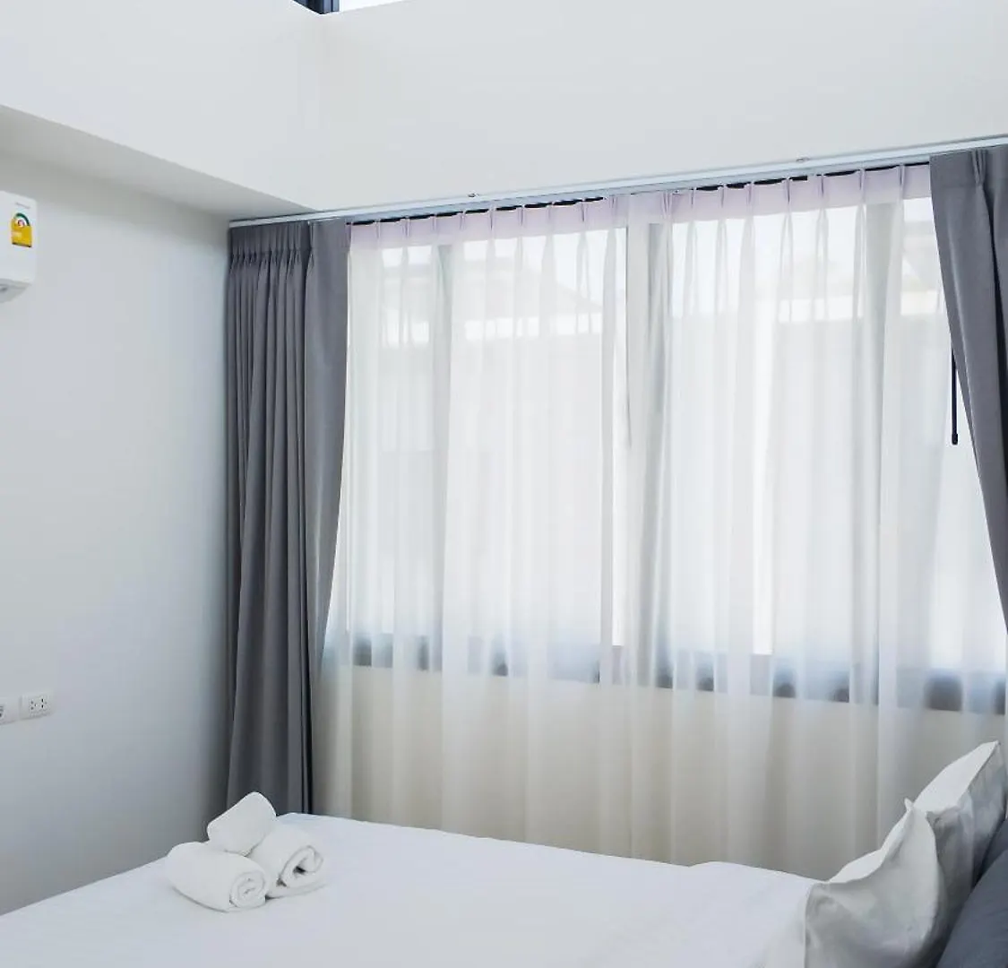 Laguna Park Villa Phuket 0*,